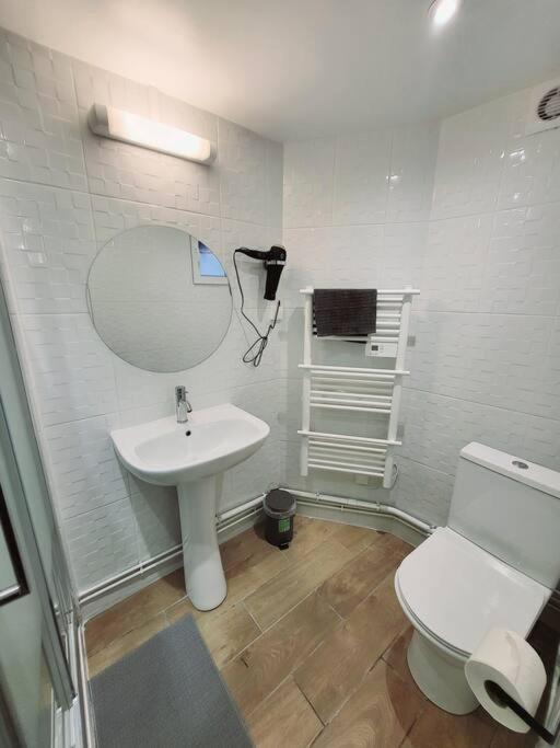 Family Flat Stade De France Airport Cdg Le Bourget "Appart'7" Pierrefitte-sur-Seine Buitenkant foto