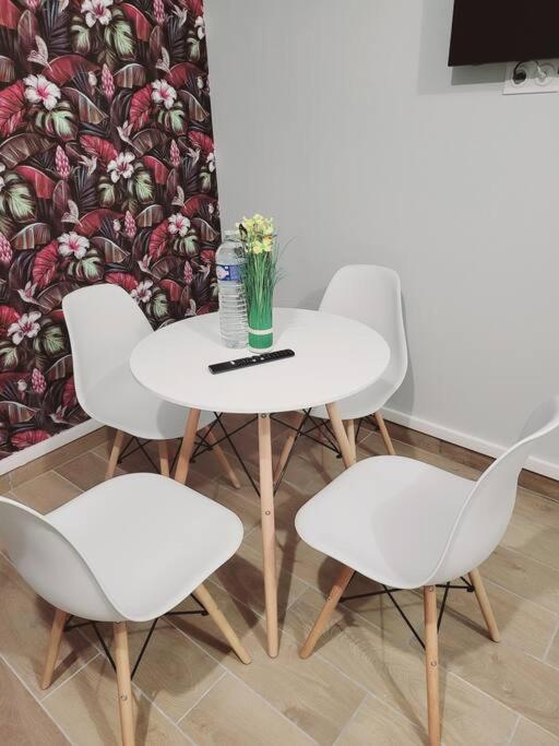 Family Flat Stade De France Airport Cdg Le Bourget "Appart'7" Pierrefitte-sur-Seine Buitenkant foto